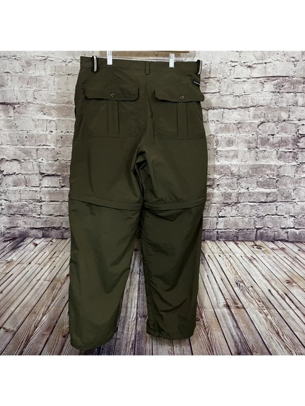The North Face Green 2 in 1 Convertible Nylon Zip Off Pants